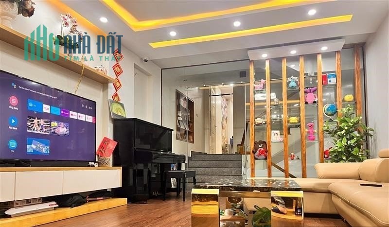 Bán nhà gốc dân mặt đường tuyến 2 Quán Nam, kinh doanh cực đẹp, 90m 4 tầng, GIÁ 6.99 tỉ