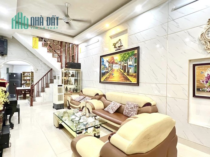 Ô TÔ - KINH DOANH NGÀY ĐÊM - VÀO Ở NGAY - HOÀNG MAI - CHỈ 4,5TỶ