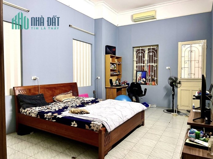 Ô TÔ - KINH DOANH NGÀY ĐÊM - VÀO Ở NGAY - HOÀNG MAI - CHỈ 4,5TỶ