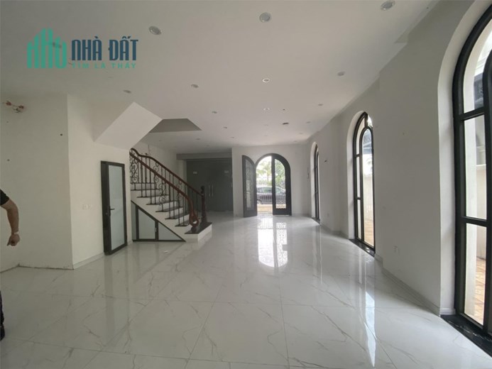 Chính chủ cần bán Biệt thự song lập LIMITED view Biển hồ nước mặn Vinhomes Ocean Park Gia Lâm