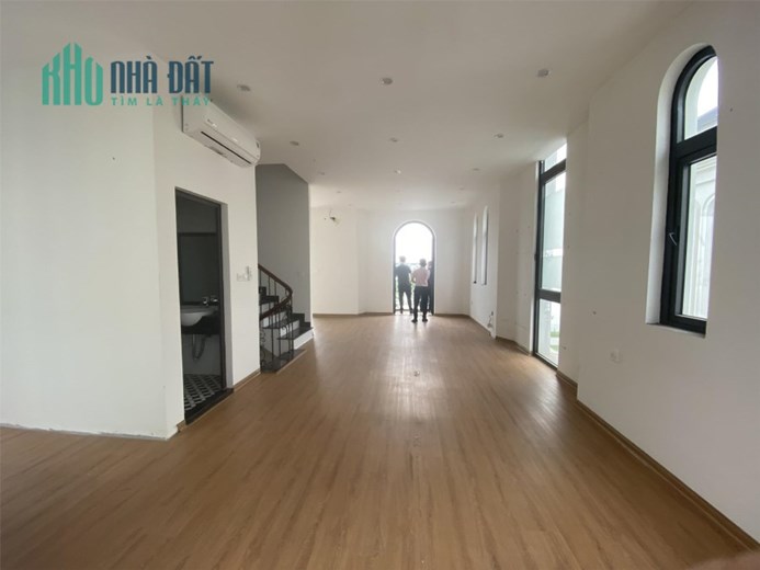Chính chủ cần bán Biệt thự song lập LIMITED view Biển hồ nước mặn Vinhomes Ocean Park Gia Lâm