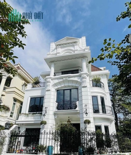 BÁN BIỆT THỰ KĐT CIPUTRA (TÂY HỒ) - MẶT ĐƯỜNG CHÍNH KĐT ngay cạnh đường Nguyễn Văn Huyên kéo dài -