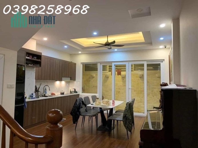 BÁN NHÀ TÂY SƠN, 50m2x 5T, MT 5m, Ô TÔ ĐỖ CỬA, KINH DOANH, CHỈ NHỈNH 4 TỶ