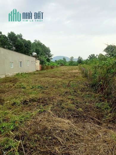 Bán 1273,6m2 đất xã Sông Thao, huyện Trảng Bom, SHR, 2.65 tỷ. Lh:0909607088.
