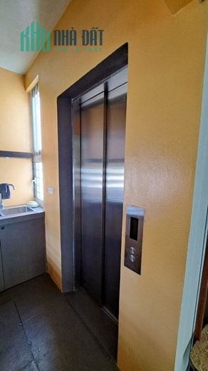 Bán nhà ngõ 532 Ngọc Thuỵ 45m x 5T, thang máy, lô góc, oto 7 chỗ CRV vào nhà, nhỉnh 5  tỷ TL. LH:
