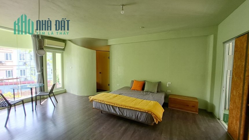 Bán nhà ngõ 532 Ngọc Thuỵ 45m x 5T, thang máy, lô góc, oto 7 chỗ CRV vào nhà, nhỉnh 5  tỷ TL. LH: