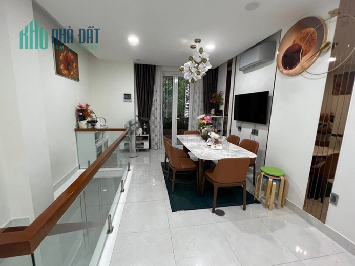 (Bán gấp nhà) - Nguyễn Đình Chính,Phường 11 ,Phú Nhuận