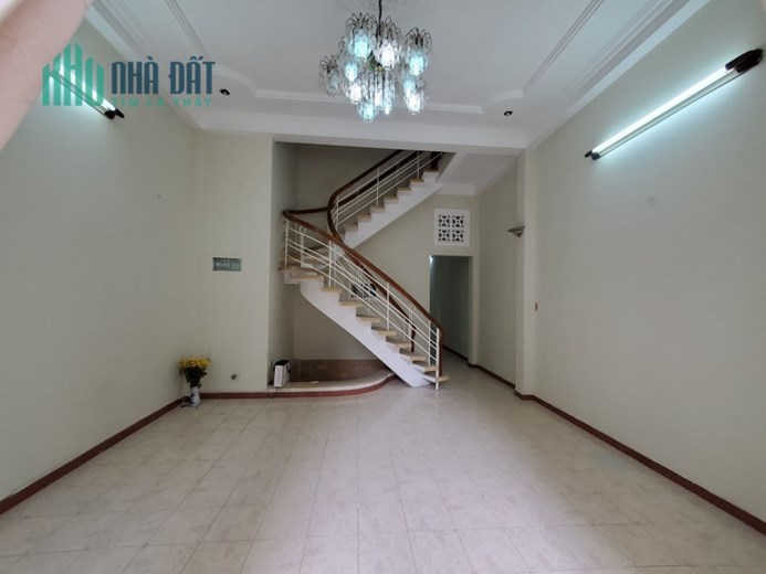 Phan Xích Long,Phường 3 ,Quận Phú Nhuận
