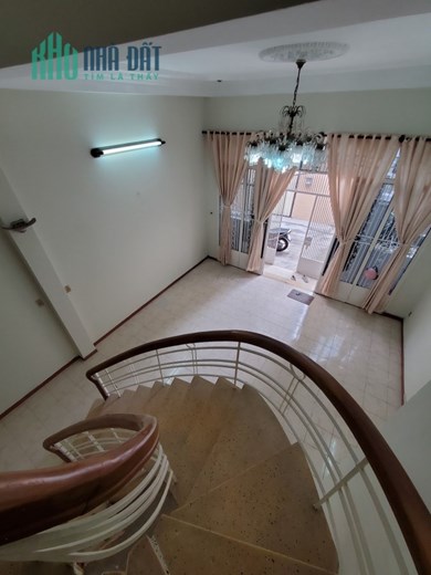 Phan Xích Long,Phường 3 ,Quận Phú Nhuận