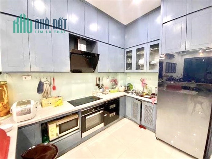Bán nhà Nguyễn Văn Cừ, Long Biên. 77m, mt: 4,7. Nhỉnh 6 tỷ.