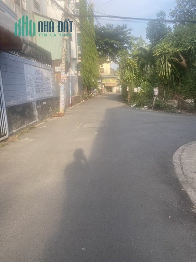 Bán nhà 3 tầng hẻm ô tô tránh, sổ riêng hoàn công Lã Xuân Oai quận 9. Chỉ 4 tỷ