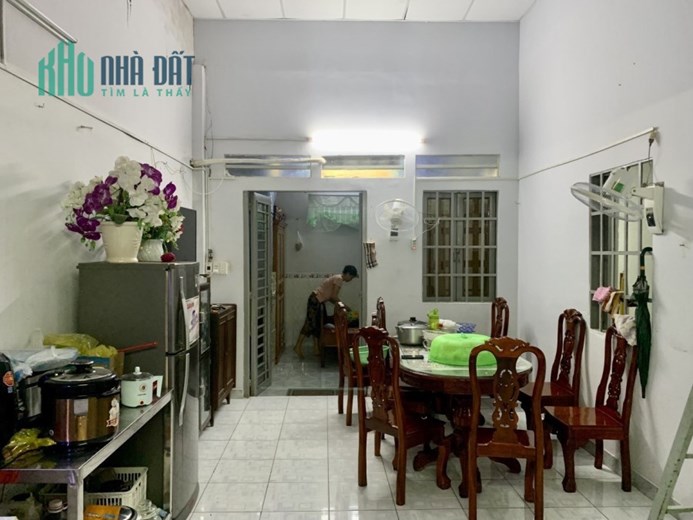 Bán nhà 3 tầng hẻm ô tô tránh, sổ riêng hoàn công Lã Xuân Oai quận 9. Chỉ 4 tỷ