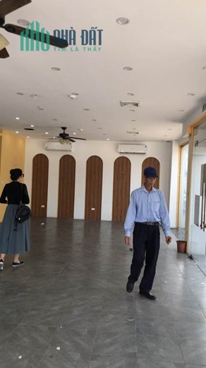 Cho thuê mặt phố Kim Đồng lô góc, vỉa hè 65m 3 tầng, mt 10m 30tr