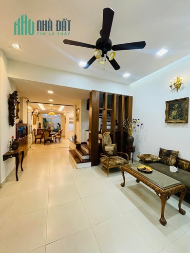 Bán nhà ngõ 93 Hoàng Văn Thái, Thanh Xuân 110m, 5 tầng, mt 5m. Giá: 16 tỷ