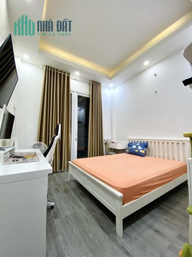 Bán nhà đẹp ở ngay 3 tầng khu an ninh phường 10 Tân Bình nhỉnh 6 tỷ