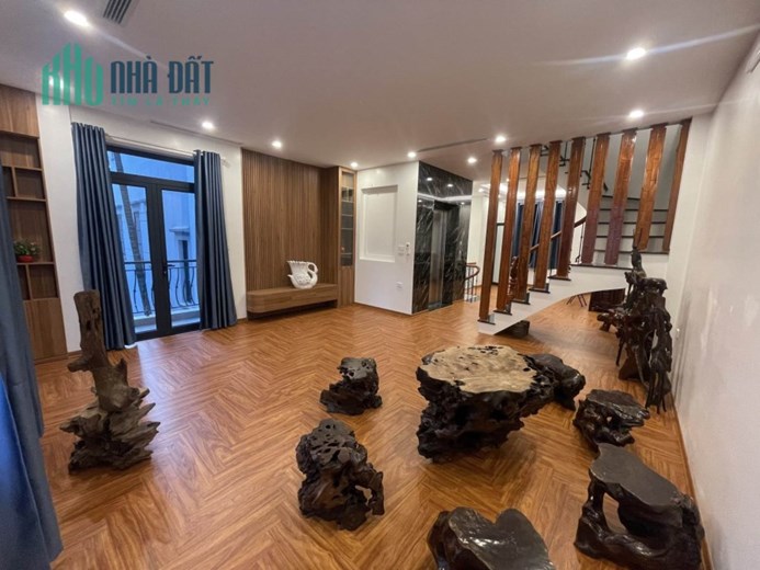 Nhà Ba Đình, phân lô oto phố Đào Tấn, 75m2 x 7T thang máy, dòng tiền đỉnh, nhỉnh 18 tỷ.