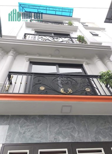 Tuyệt đẹp 4PN khép kín ở ngay 136 Cầu Diễn 35.2m2 5 tầng 3.1tỷ
