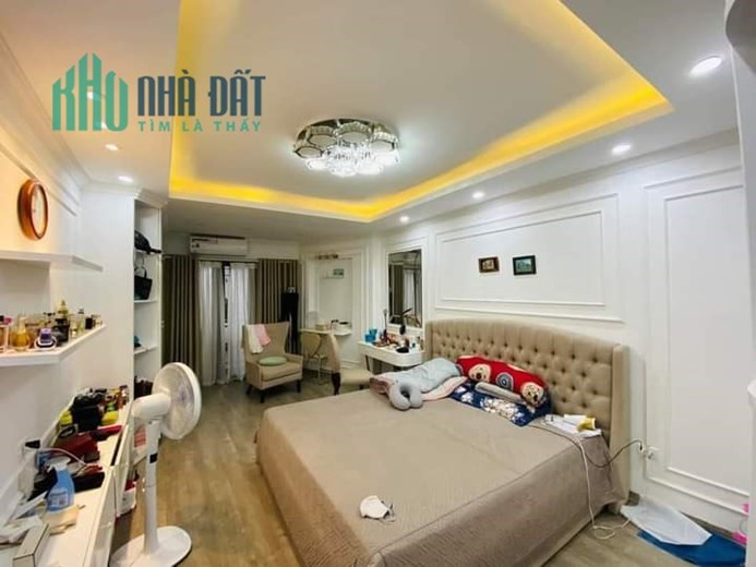 Tuyệt đẹp 4PN khép kín ở ngay 136 Cầu Diễn 35.2m2 5 tầng 3.1tỷ
