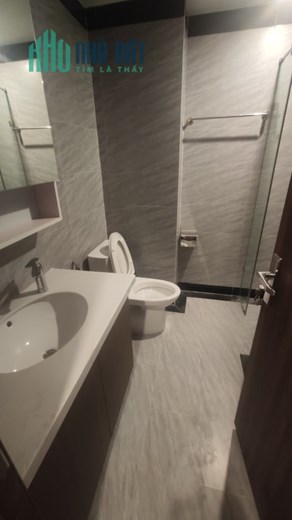 Bán nhà Ngọc Thuỵ, Dt 33m nhà 5 Tầng, Già hơn 4 tỷ.