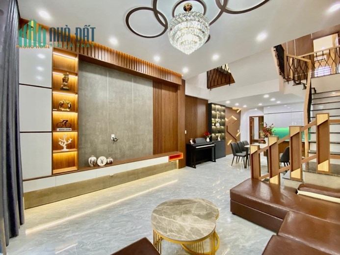 Nhà Ba Đình, nhà phố Cửa Bắc, ngõ oto, 45m2 x6T, mặt tiền 5.1m, nội thất xịn xò, giá 11 tỷ.