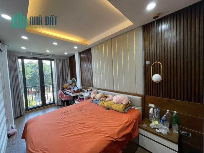 Nhà Ba Đình, nhà phố Cửa Bắc, ngõ oto, 45m2 x6T, mặt tiền 5.1m, nội thất xịn xò, giá 11 tỷ.