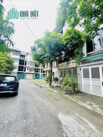 Hàng Xóm KĐT Định Công, Phân Lô, Vỉa hè, 55m x 6T, Giá 11 tỷ.