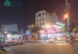 MẶT TIỀN ÂU CƠ GẦN NGUYỄN HỒNG ĐÀO,ĐỐI DIỆN CHUNG CƯ, SIÊU THỊ. DT 5X33. GIÁ 26TỶ TL