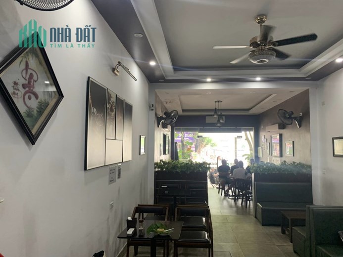 MẶT PHỐ NGUYỄN SƠN KINH DOANH SẦM UẤT NỔI TIẾNG LÀ PHỐ HÀNG XÁCH TAY - Ô TÔ ĐỖ CỬA.