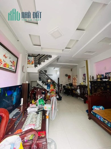 Bán Nhà Mặt Tiền Kinh Doanh Trường Chinh, Tân Bình, 121m2, 3 Tầng Mới, Nở Hậu, Nhỉnh 18 Tỷ