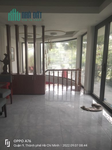 TOÀ GÓC VĂN PHÒNG CAFÉ  GIÁ NHỈNH 8 TỶ