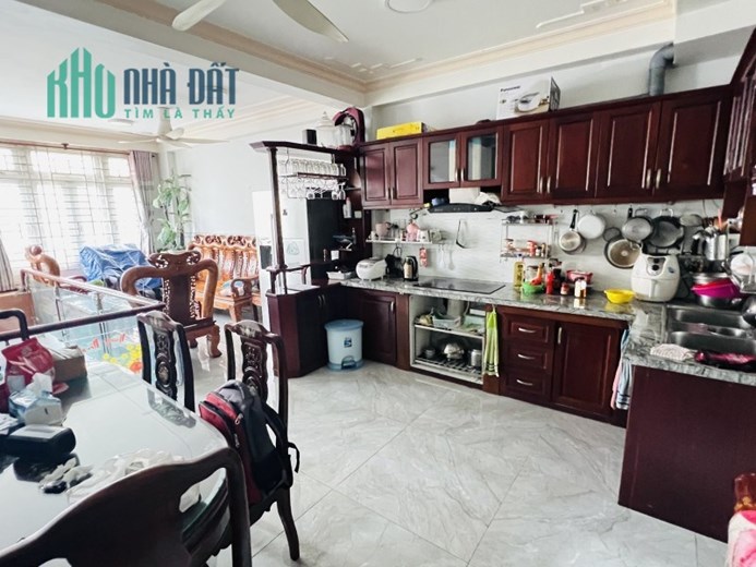 Bánh nhà HXH Đoàn Giỏi, TP 49m2 5T ngang 4.3m vài bước chân qua AEON giá chỉ 5tỷxx