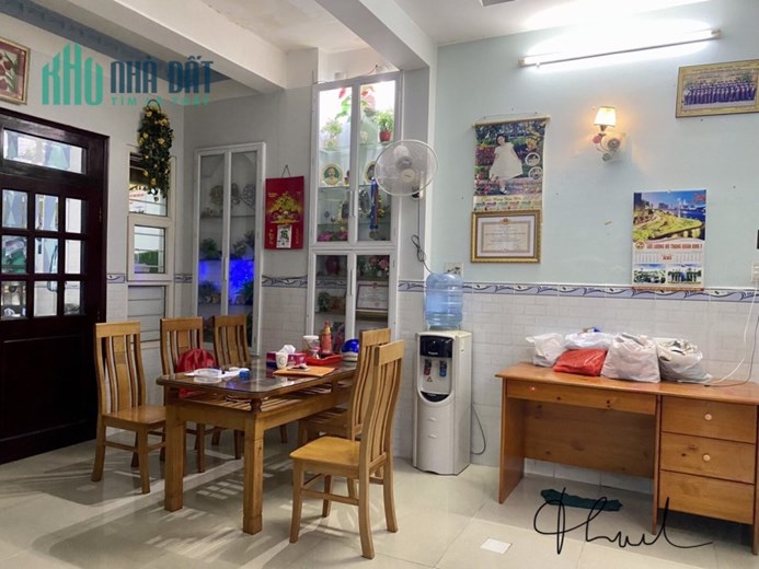 GIÁ ĐẦU TƯ - ĐÃ GIẢM SÂU CÒN 6 TỶ BÁN NHÀ LINH TRUNG,SHR,2 TẦNG, 81m2,NGANG 4m, GẦN NGÃ 4 LINH