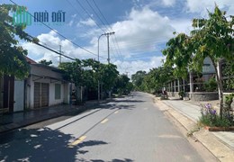Cần bán nhà mặt tiền đường Tân Hiệp 10 , dt 143m2 , thành phố Hócmôn , giá chỉ 4 tỷ 199 