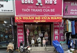 Do nhu cầu chuyển cửa hàng về gần nhà nên mình cần sang nhượng cửa hàng quần áo trẻ em.
