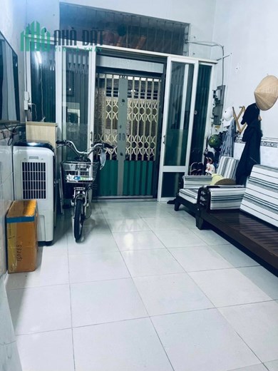 VỊ TRÍ ĐẸP - ÍT NHÀ BÁN - KẾT CẤU 3 TẦNG ĐÚC BTCT - NỞ HẬU - GẦN CHỢ - CÔNG VIÊN - CHỈ 5 TỶ.