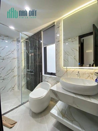 BÁN CĂN NHÀ CỰC ĐẸP TẠI NGÕ 268 NGỌC THUỴ LONG BIÊN 5 TẦNG FULL NỘI THẤT 4,1 TỶ Ô TÔ CÁCH 10M