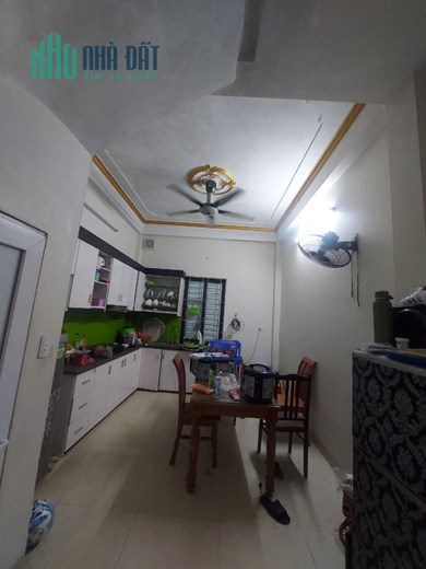 Nhà Minh khai, 5 tầng đẹp ở ngay, ngõ nông thoáng, DT 46m2, giá 3.7 tỷ.