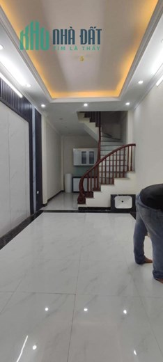 Bán nhà Minh Khai, gần ô tô, ngõ rộng thông ba gác đỗ cửa, DT38m2, giá 3.6 tỷ.