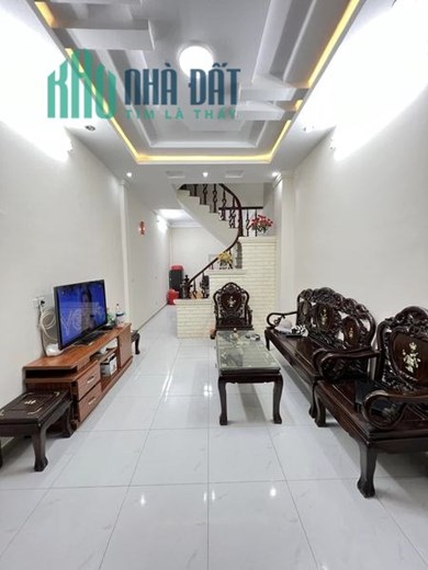Bán nhà Hoàng Mai, ngõ thông rộng thênh thang, Kinh doanh được, DT36m2, 4.3 tỷ.