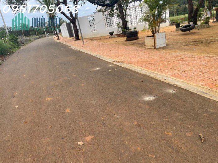 Cần bán gấp lô đất  274m2 giá 450 triệu