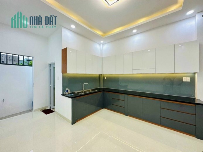 Bán nhà mới Thạnh Lộc quận 12 gần ngã tư ga 64m2 chỉ nhỉnh 3 tỷ