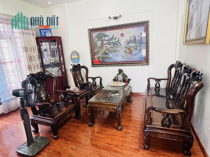 BÁN GẤP LÔ GÓC 2 MẶT TIỀN - KINH DOANH THOẢI MÁI - GARA Ô TÔ - DÂN CƯ ĐÔNG ĐÚC - MT 5M