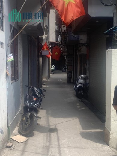 Bán nhà Trương Định lô góc thoáng trước sau, ngõ rộng, vài bước ra mặt phố, DT35m2, giá 3.4 tỷ.