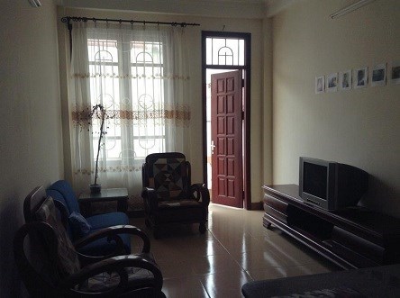 Cho thuê nguyên căn nhà 5 tầng - 79m2 phố Ông Ích Khiêm, quận Ba đình, Hà Nội.