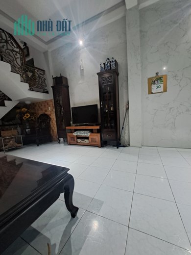 NHÀ 2 TẦNG, TRUNG TÂM QUẬN 7, LỘ Ô TÔ, 7X15M, 8 TỶ