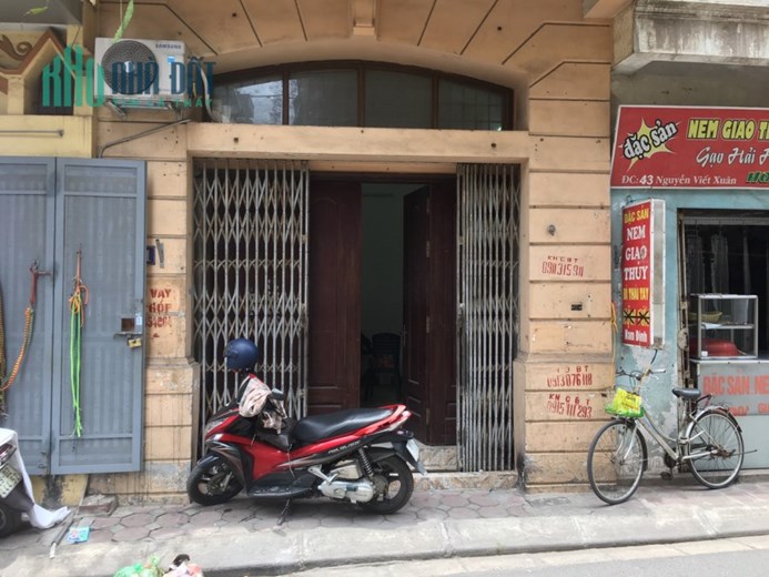 Chính chủ cho thuê 1 gian mặt phố 41 Nguyễn Viết Xuân, Thanh Xuân Hà Nội.