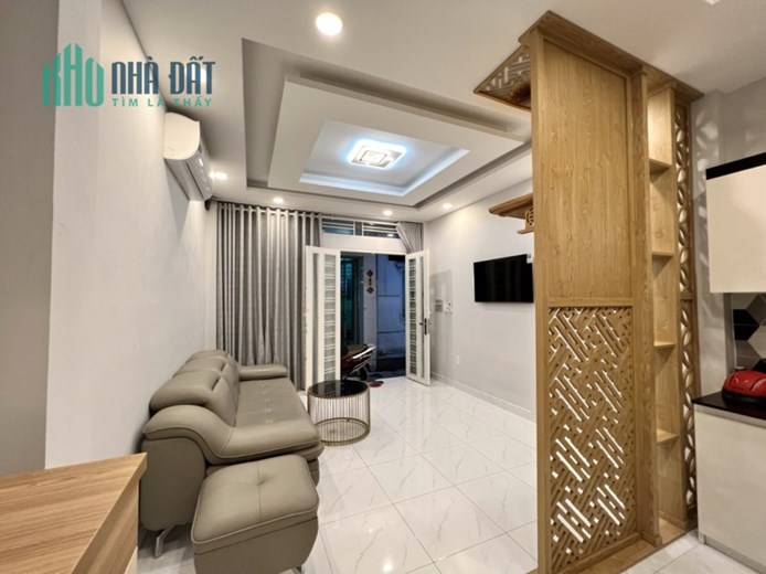 Nhà 2 tầng mới hẻm Dương Bá Trạc P1Q8. Giá 2.95 tỷ bớt lộc