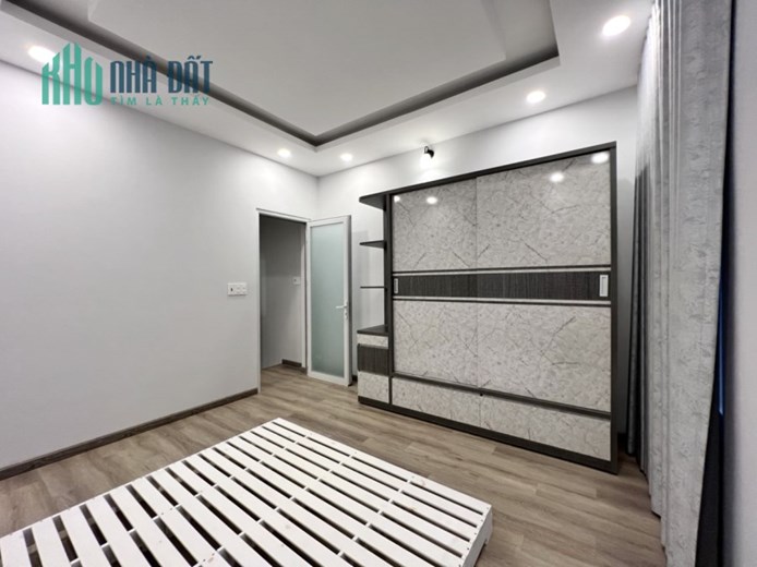 Nhà 2 tầng mới hẻm Dương Bá Trạc P1Q8. Giá 2.95 tỷ bớt lộc