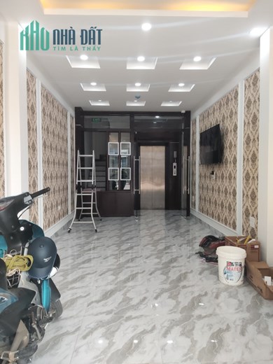 Bán nhà ngõ 381 Nguyễn Khang, Thành Thái dt 40 m2 x 6 t thang máy ô tô qua cửa 7,8 tỷ