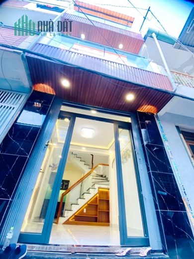 Nhà mới 3 tầng hẻm thông Dương Bá Trạc P2Q8 giá 3 tỷ 790